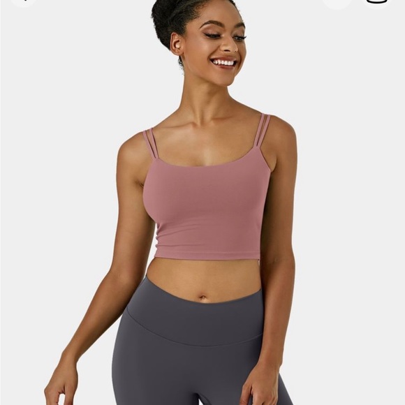 Halara Backless Twisted Cropped Yoga Tank Top - Picture 2 of 4